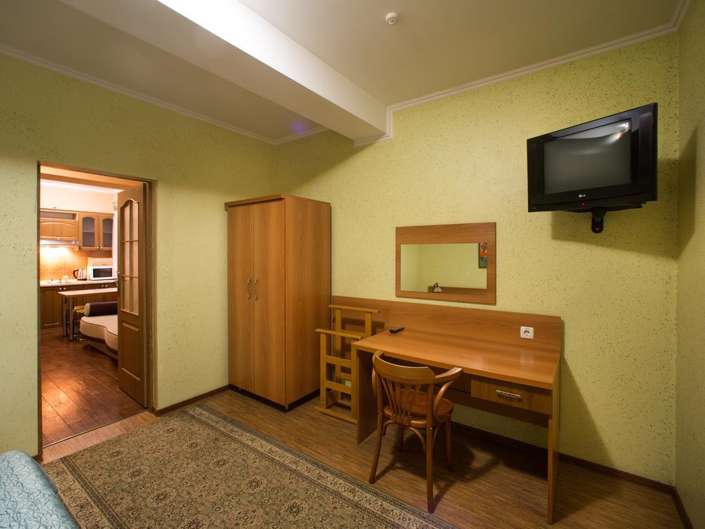 Gala Hotel Kamenets-Podolsk Rom bilde