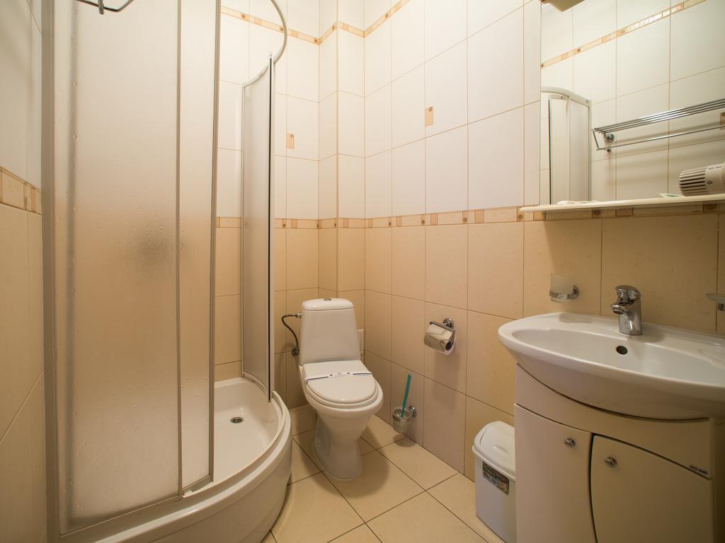 Gala Hotel Kamenets-Podolsk Eksteriør bilde