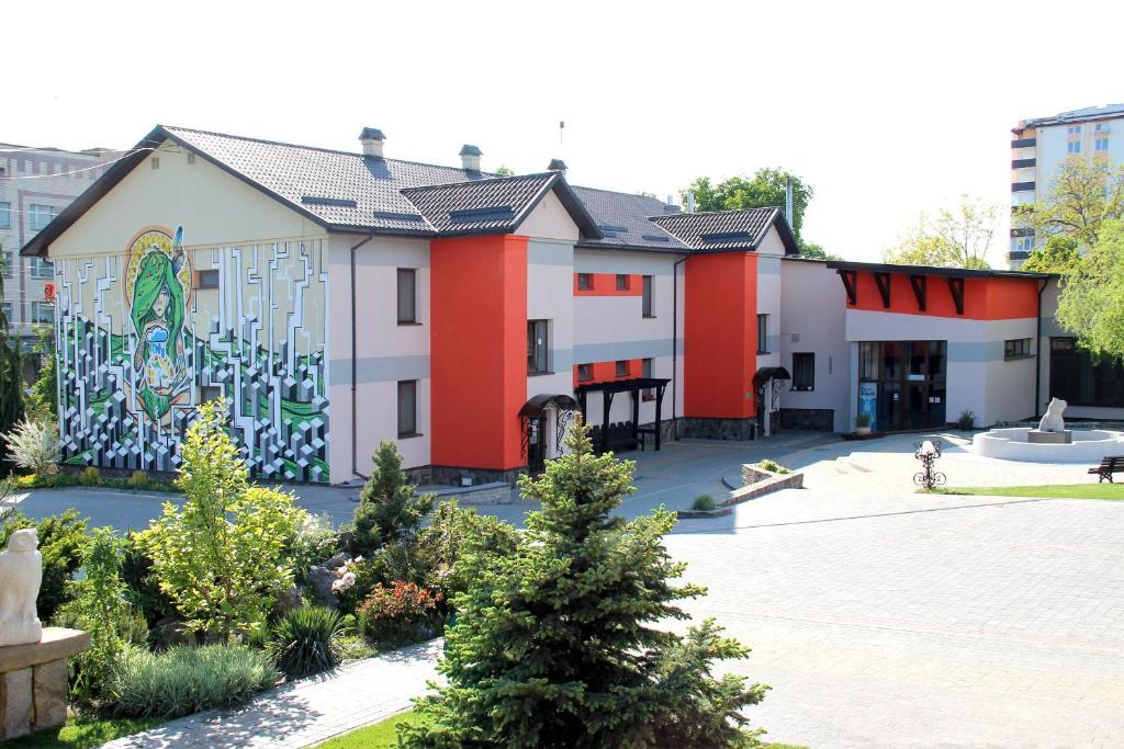 Gala Hotel Kamenets-Podolsk Eksteriør bilde